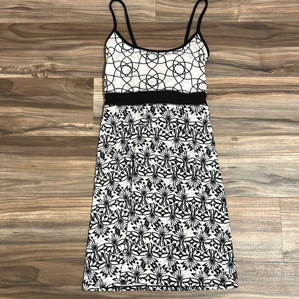 Lola By AFG Black White Built In Bra Athletic A-Line Dress Size XXL